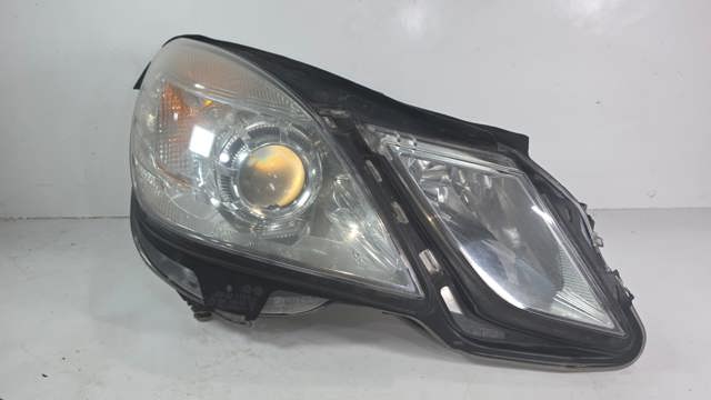 Reflektor lewy A2128208161 MERCEDES