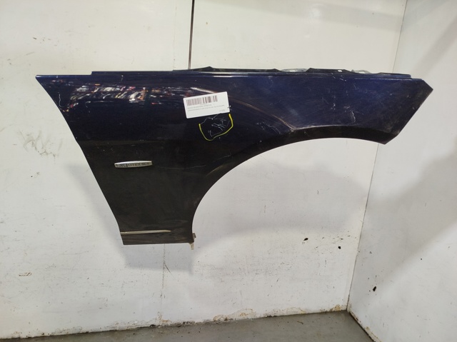 Błotnik przedni prawy A2128801218 MERCEDES