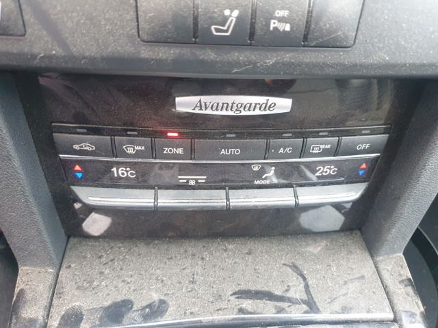 Sterownik trybów ogrzewania/klimatyzacji A2129007404 MERCEDES