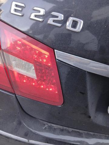 Lampa zespolona tylna prawa wewnętrzna A2129060258 MERCEDES