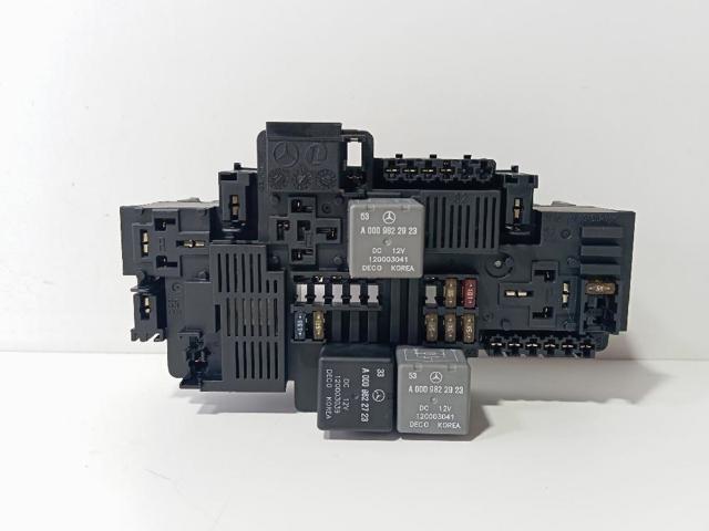 Skrzynka bezpieczników Mercedes E S213