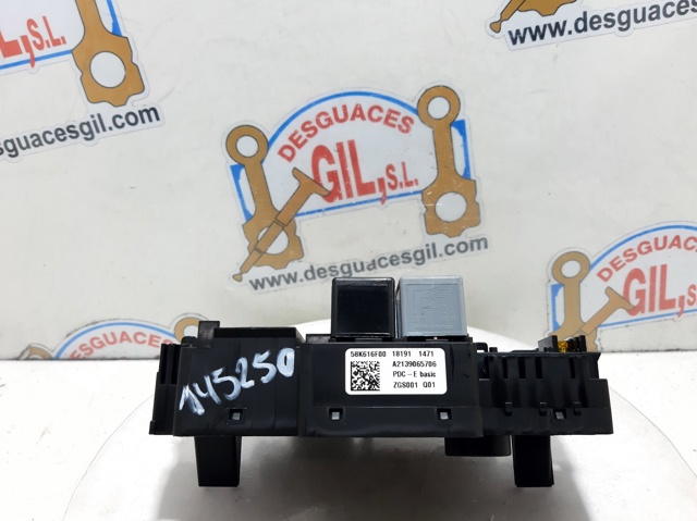 Skrzynka bezpieczników Mercedes E S213