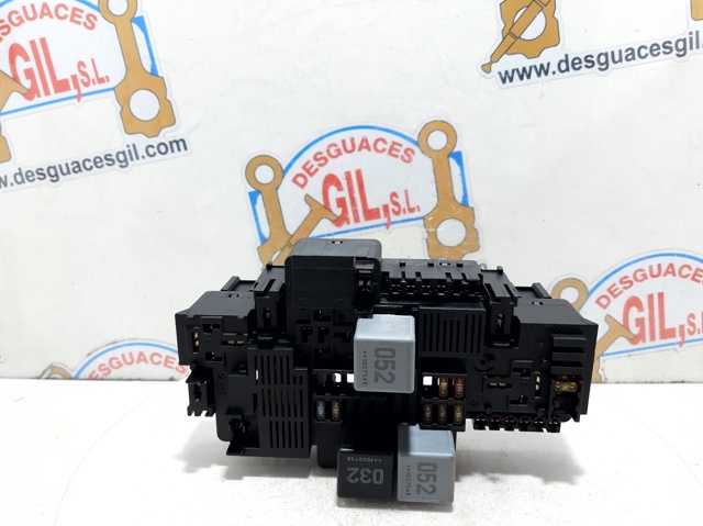 Skrzynka bezpieczników Mercedes E S213