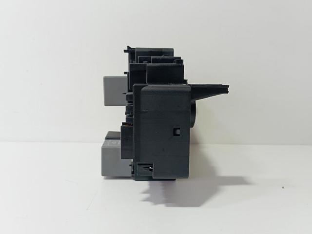 Skrzynka bezpieczników Mercedes E S213