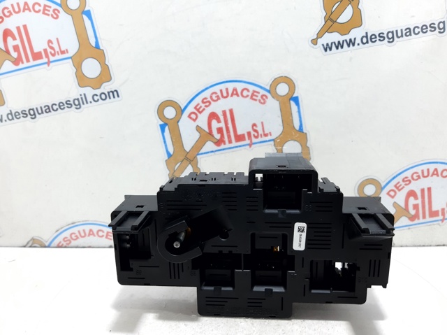 Skrzynka bezpieczników Mercedes E S213