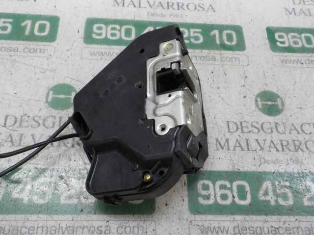 Zamek drzwi tylnych prawych A2197300235 MERCEDES