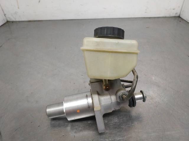 Zbiorniczek głównego cylindra hamulcowego (płynu hamulcowego) A2204300002 MERCEDES