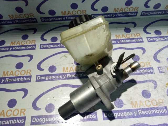 Zbiorniczek głównego cylindra hamulcowego (płynu hamulcowego) A2204300002 MERCEDES