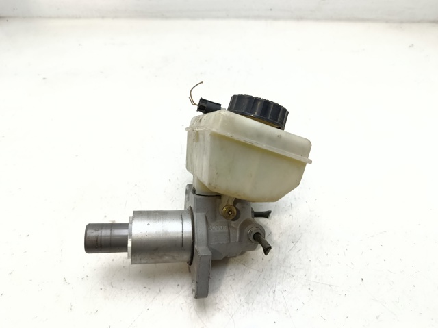 Zbiorniczek głównego cylindra hamulcowego (płynu hamulcowego) A2204300002 MERCEDES