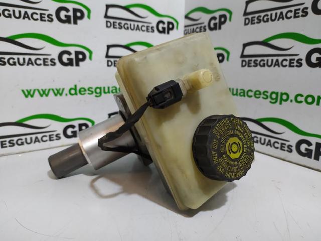Zbiorniczek głównego cylindra hamulcowego (płynu hamulcowego) A2204300002 MERCEDES