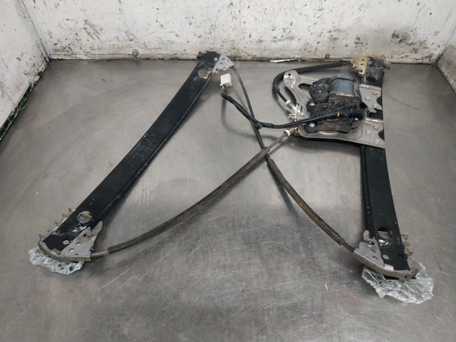 Mechanizm podnoszenia szyby drzwi przednich prawych A2207200446 MERCEDES