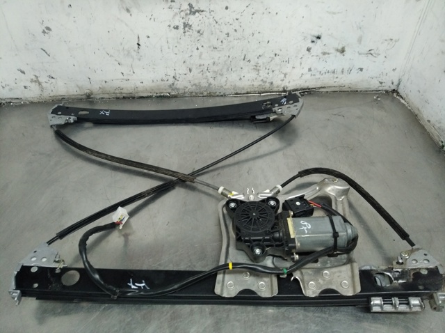 Mechanizm podnoszenia szyby drzwi przednich prawych A2207200446 MERCEDES