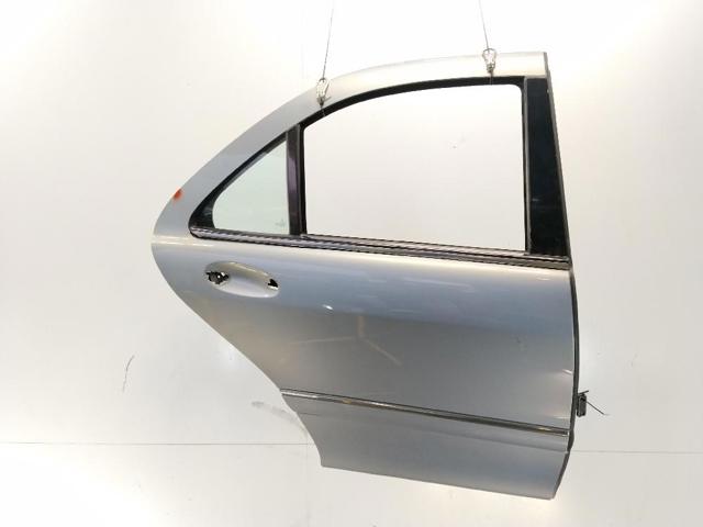 Drzwi tylne prawe A220730020528 MERCEDES