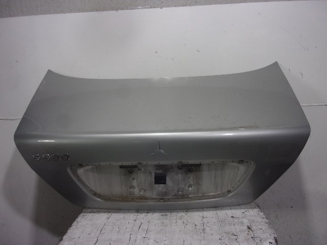 Klapa bagażnika do Mercedes S W220