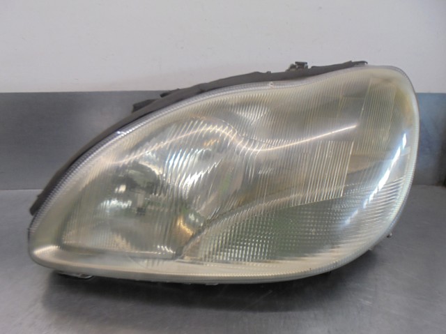 Reflektor lewy A2208200761 MERCEDES