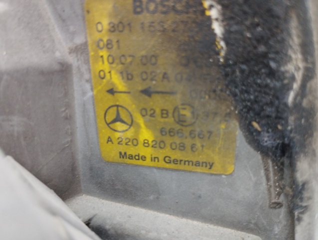 Reflektor prawy A2208200861 MERCEDES