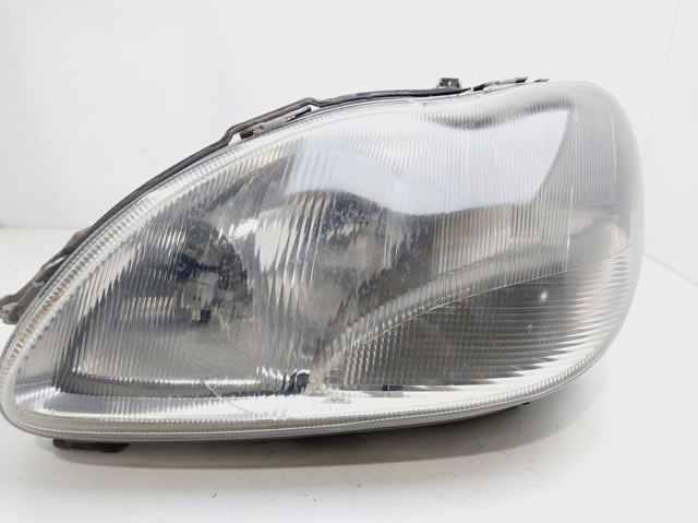 Reflektor prawy A2208200861 MERCEDES