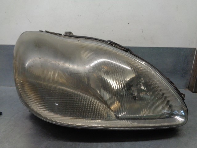 Reflektor prawy A2208200861 MERCEDES
