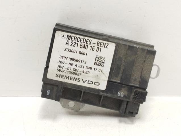 Sterownik pompy paliwa A2215401601 MERCEDES