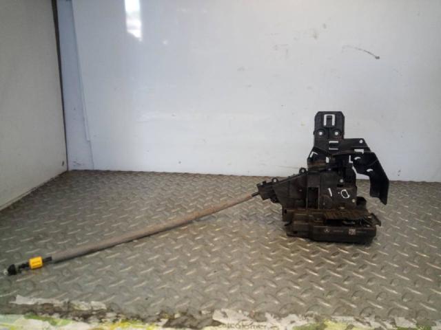 Zamek drzwi przednich prawych A2220063999 MERCEDES