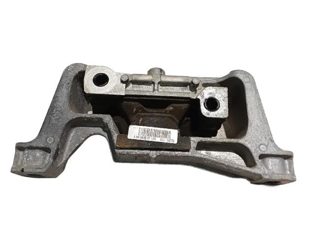 Poduszka (podpora) silnika prawa A2462402517 MERCEDES