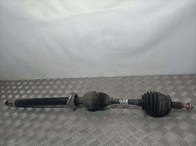 Półoś napędowa przednia prawa A2463303200 MERCEDES