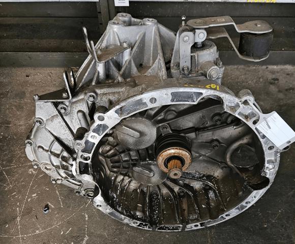 Mechaniczna skrzynia biegów w komplecie A2463608400 MERCEDES
