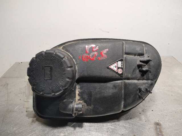 Zbiorniczek wyrównawczy układu chłodzenia A2465000049 MERCEDES