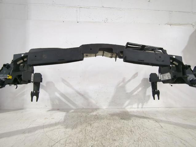 Osłona chłodnicy kompletna (panel mocowania reflektorów) A2466200234 MERCEDES