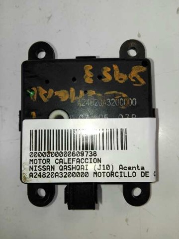 Silniczek klapy nagrzewnicy A24820A3200000 NISSAN