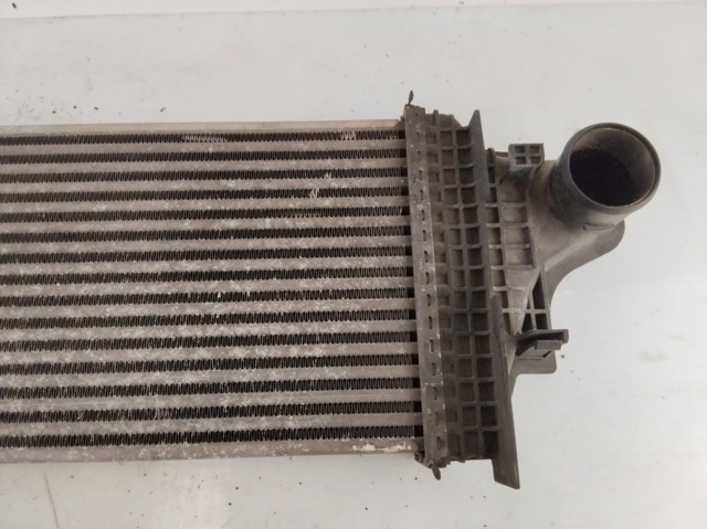 Chłodnica intercoolera A2515000000 MERCEDES