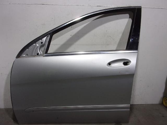 Drzwi przednie lewe A2517200105 MERCEDES