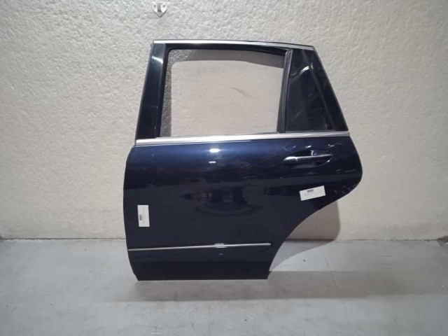 Drzwi tylne lewe A2517300305 MERCEDES