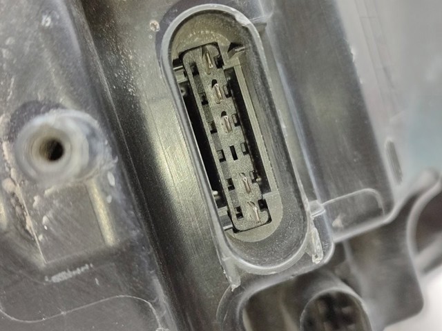 Reflektor prawy Mercedes R W251