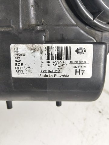 Reflektor prawy Mercedes R W251