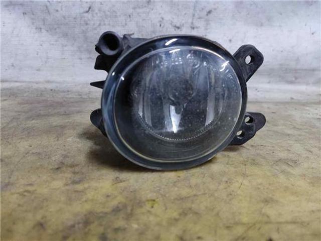 Lampa przeciwmgielna lewa A2518200756 MERCEDES