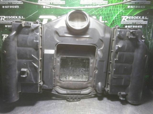 Obudowa filtra powietrza Mercedes C S203