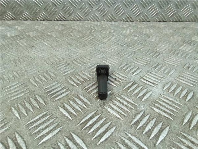 Czujnik położenia wału korbowego A2761530128 MERCEDES