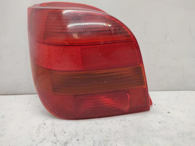 Reflektor prawy A2810881 FORD