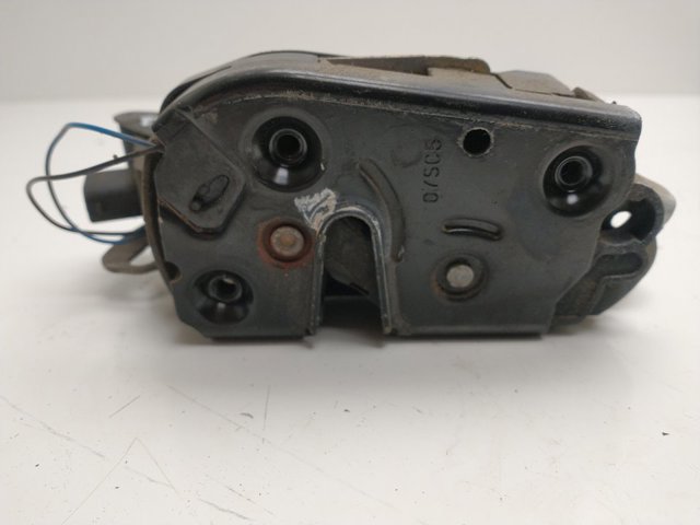 Zamek drzwi przednich prawych A2C53090790 MERCEDES