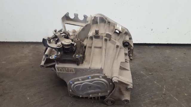 Mechaniczna skrzynia biegów w komplecie Mercedes Vaneo 414