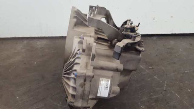 Mechaniczna skrzynia biegów w komplecie Mercedes Vaneo 414