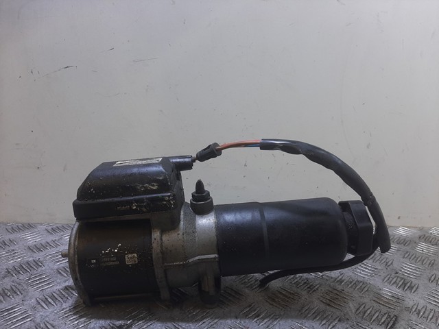 Pompa wspomagania hydraulicznego kierownicy A4144660101 MERCEDES