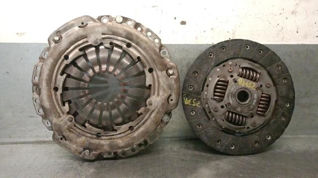 Zestaw sprzęgła (3 części) A4152501100 MERCEDES