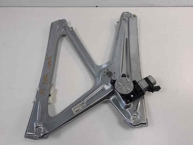 Mechanizm podnoszenia szyby drzwi przednich prawych A4517200646 MERCEDES