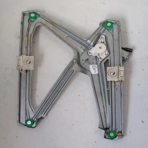 Mechanizm podnoszenia szyby drzwi przednich prawych A4517200646 MERCEDES