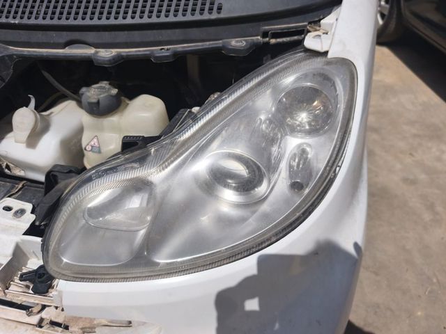 Reflektor lewy A4518200159 MERCEDES