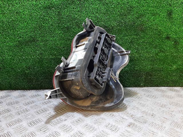 Lampa zespolona tylna lewa A4518200164 MERCEDES