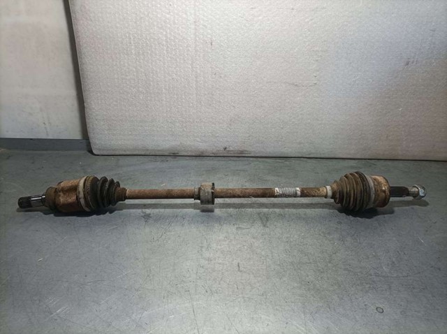 Półoś napędowa przednia prawa A4543300701 MERCEDES
