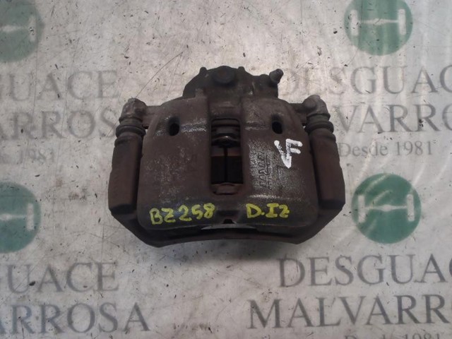 Zacisk hamulcowy przedni lewy A4544200501 MERCEDES